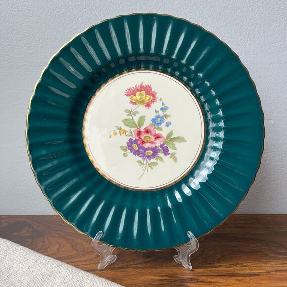 Wade England Royal Victoria Blue Floral Display Collectible Plate Botanical - Picture 1 of 10